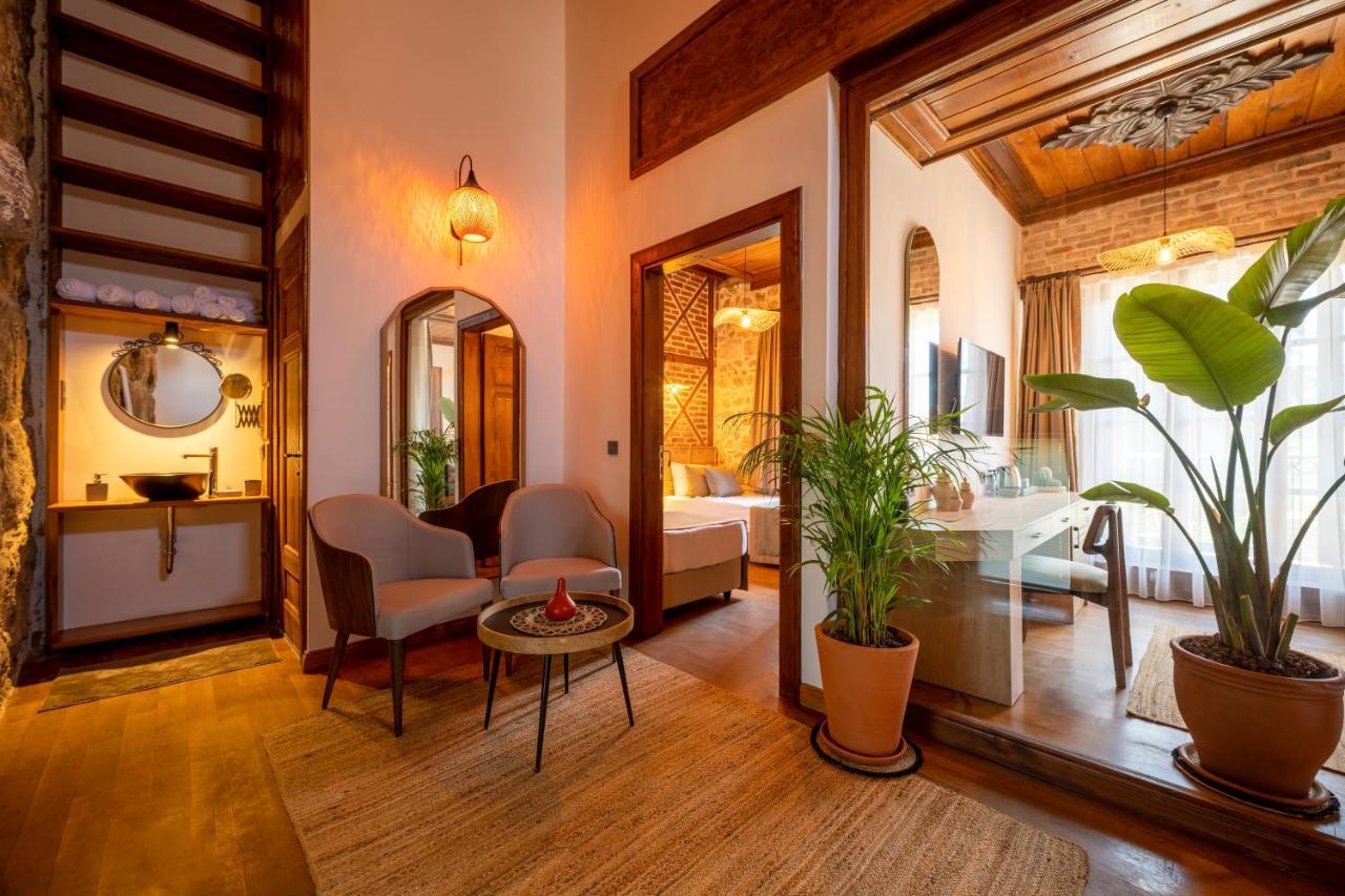 Route Hotel Kaleici - Adult Only Antalya Exteriör bild