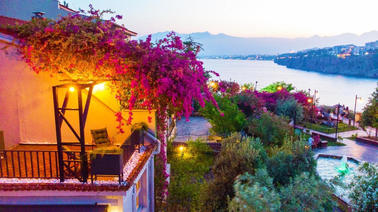 Route Hotel Kaleici - Adult Only Antalya Exteriör bild