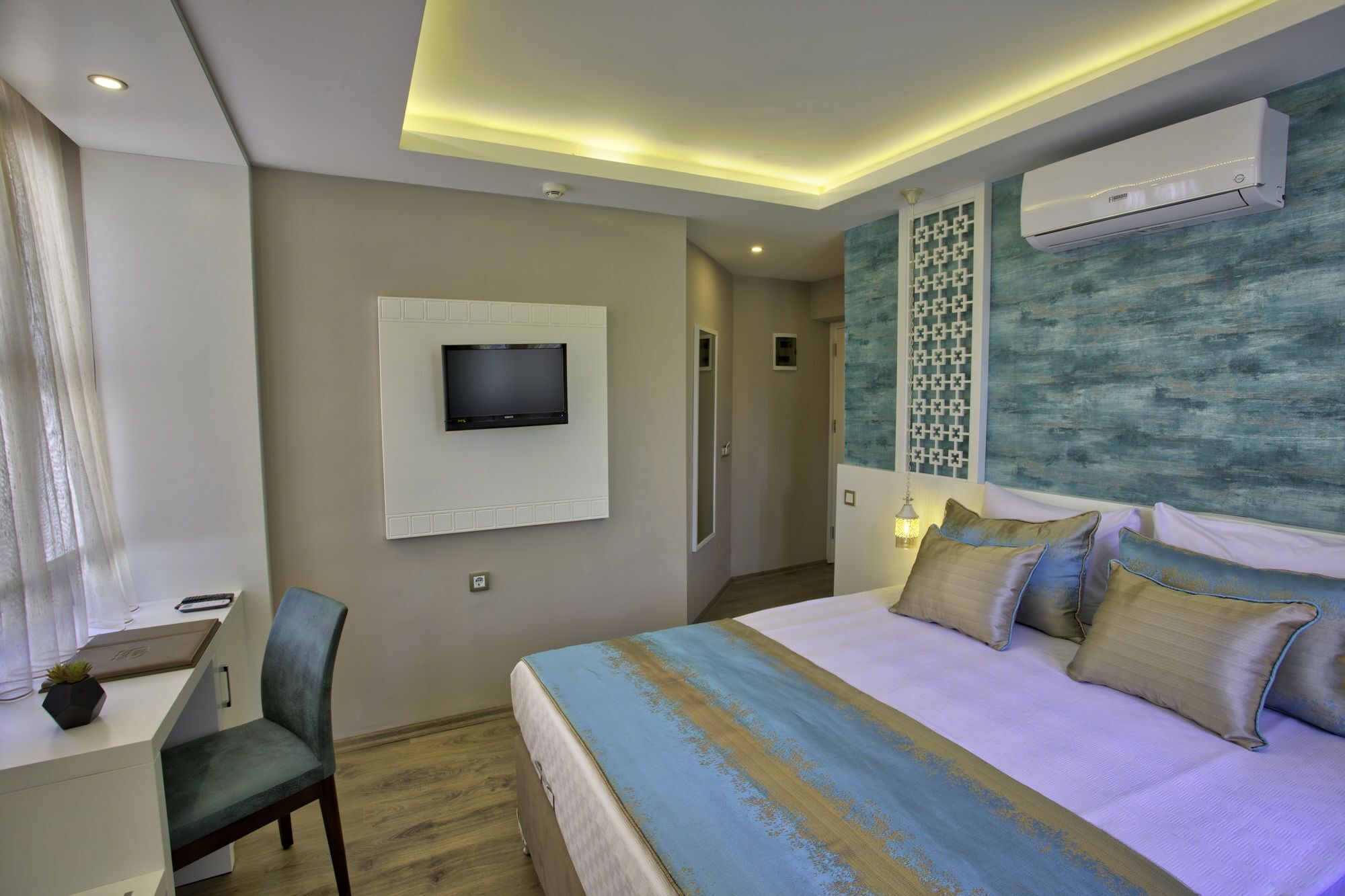 Route Hotel Kaleici - Adult Only Antalya Exteriör bild